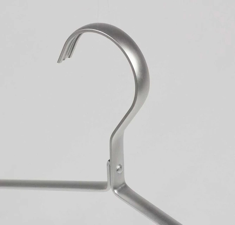 Aluminum clothes hangers are gaining popularity in international markets due to their durability and premium feel